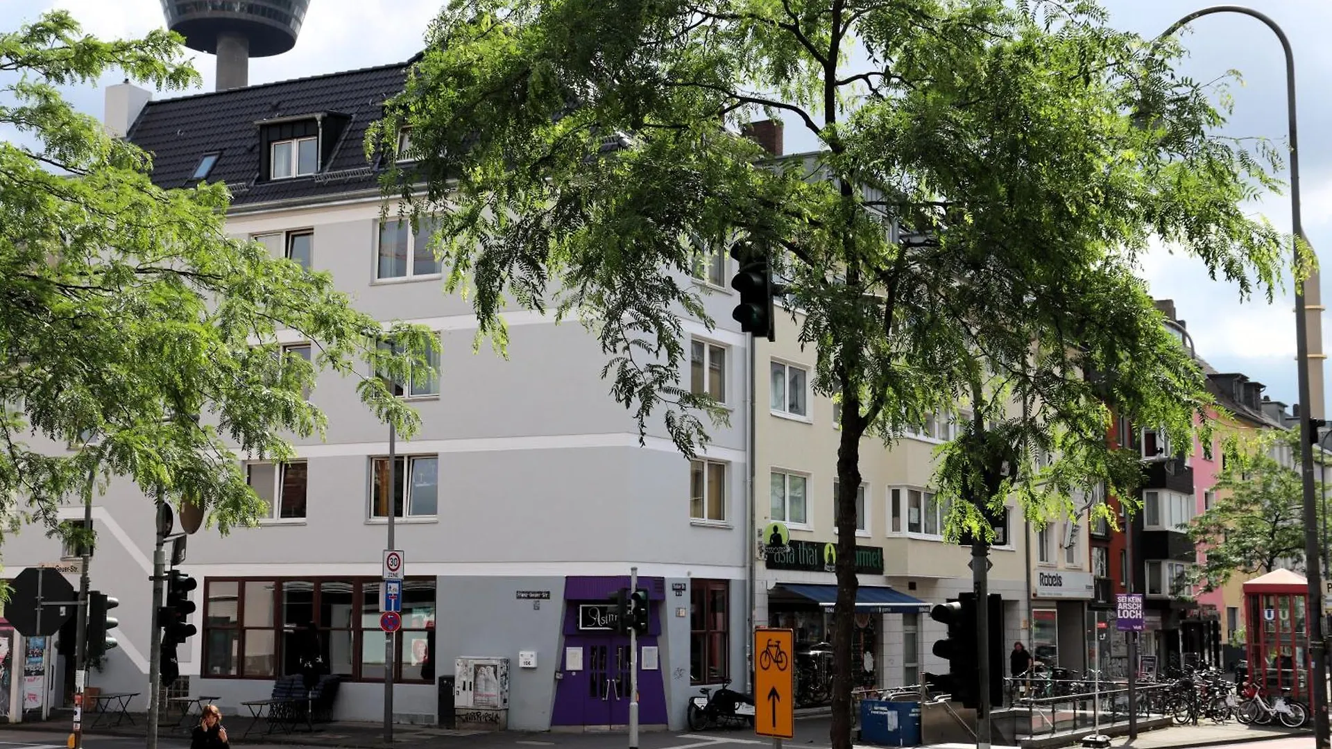 Weltempfaenger Backpacker Hostel Cologne