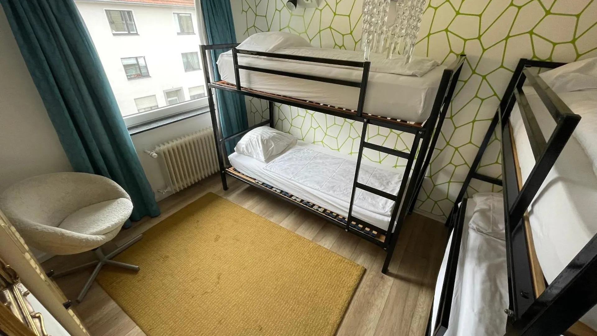 Weltempfaenger Backpacker Hostel كولونيا