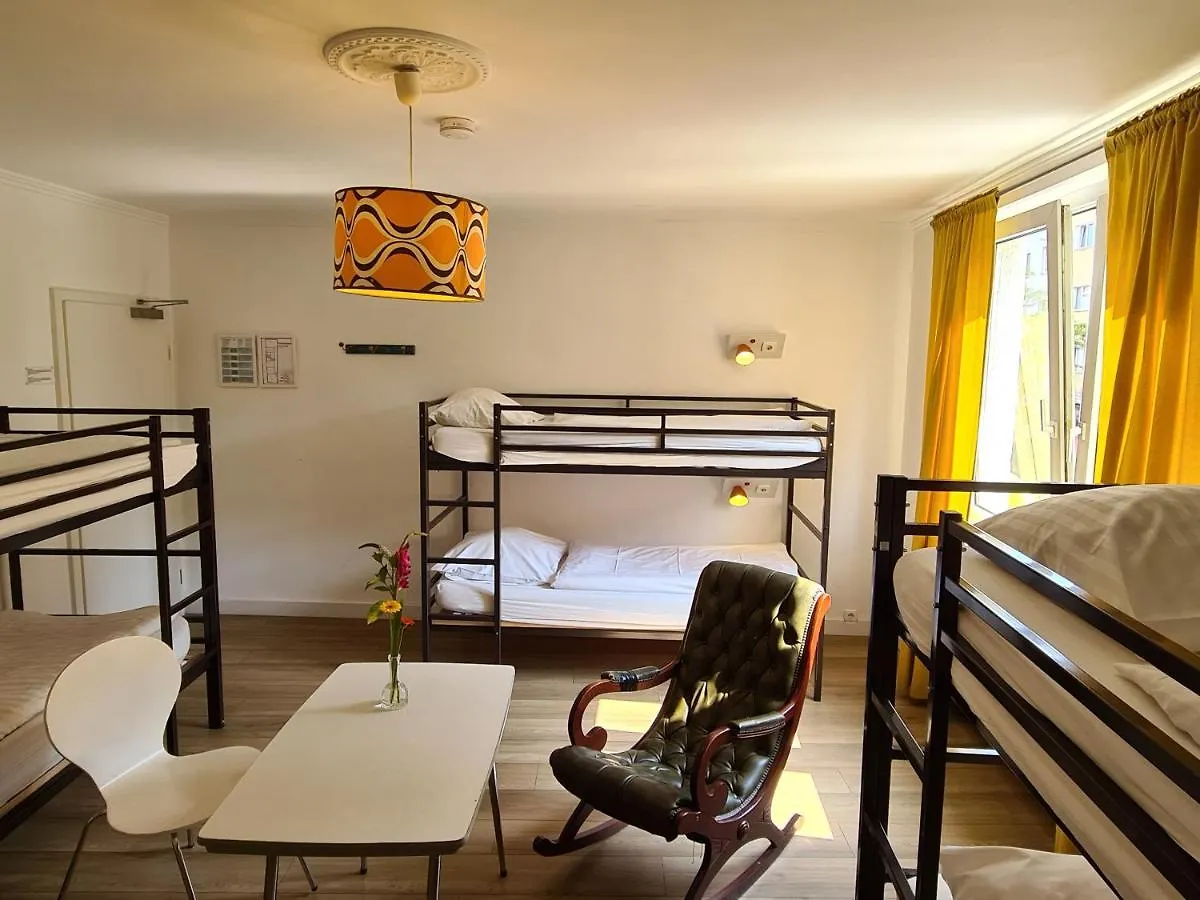 Weltempfaenger Backpacker Hostel Cologne 0*,