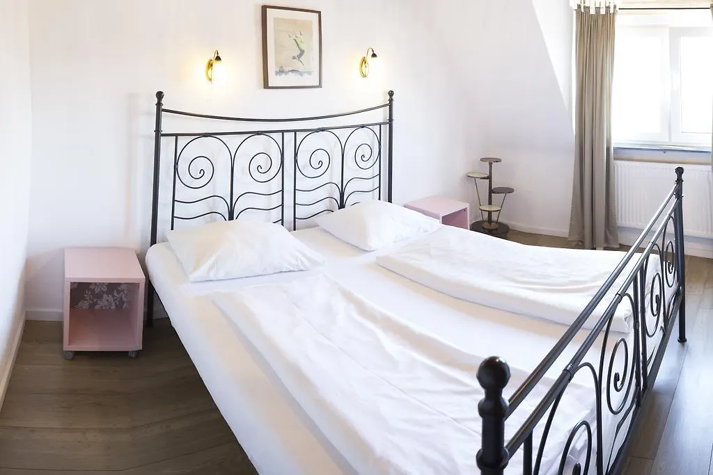 Weltempfaenger Backpacker Hostel Cologne