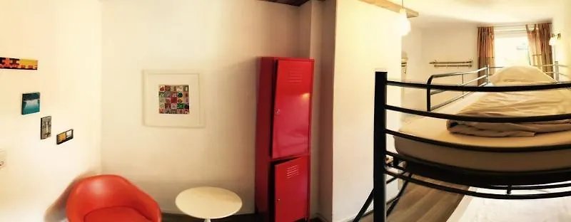 Weltempfaenger Backpacker Hostel Cologne